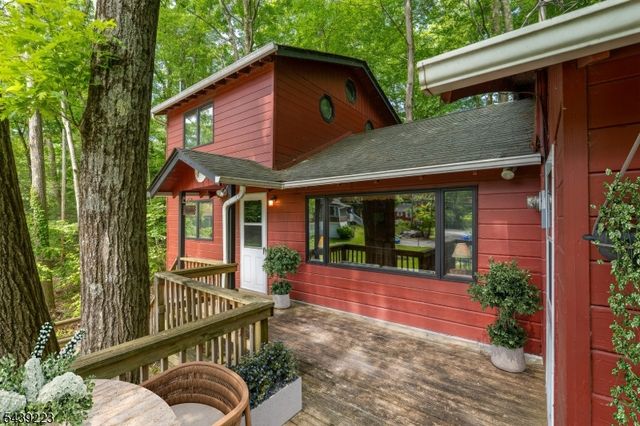 2079 Lakeside Dr, Vernon Twp., NJ 07422