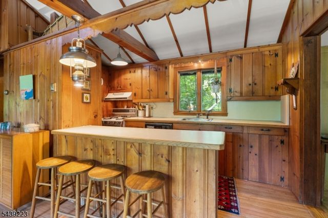 2079 Lakeside Dr, Vernon Twp., NJ 07422