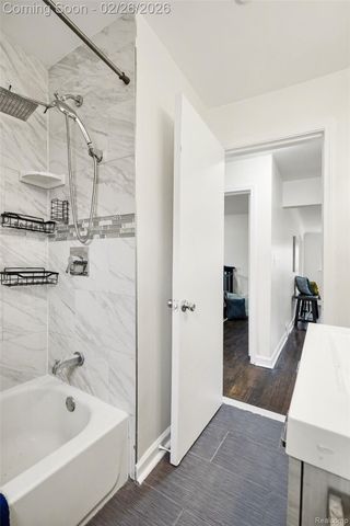 29701 Mark Avenue, Madison Heights, MI 48071