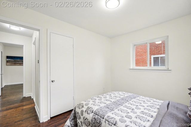 29701 Mark Avenue, Madison Heights, MI 48071