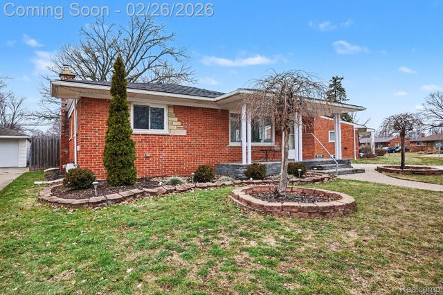 29701 Mark Avenue, Madison Heights, MI 48071