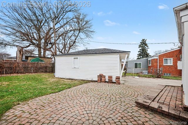 29701 Mark Avenue, Madison Heights, MI 48071