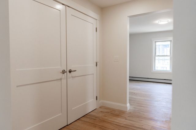 71 Friend St 3rd, Gloucester, MA 01930