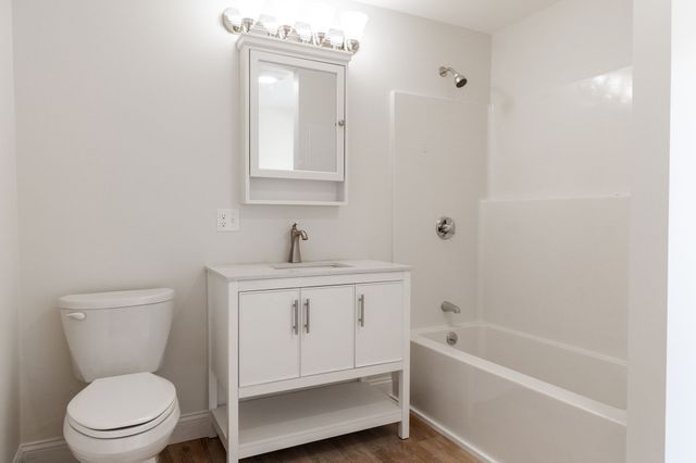 71 Friend St 3rd, Gloucester, MA 01930