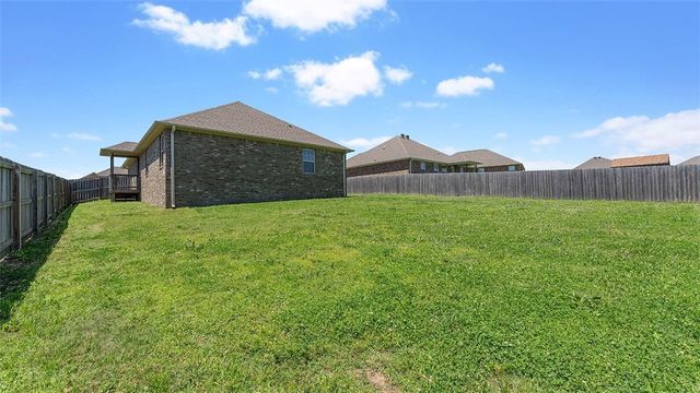 716 Vista Street, Gentry, AR 72734