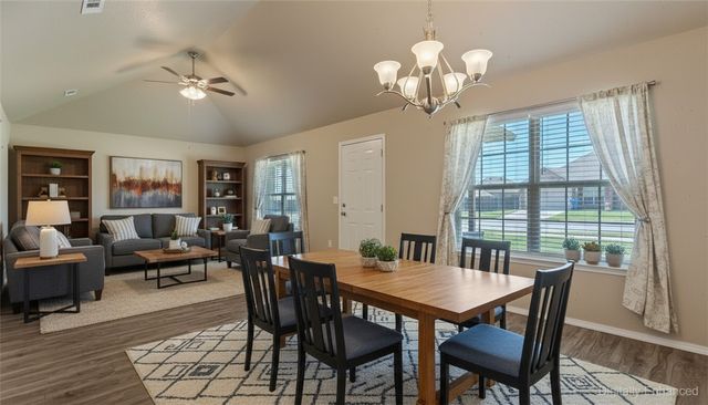 716 Vista Street, Gentry, AR 72734