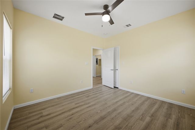 100 Walnut Circle, Somerville, TX 77879