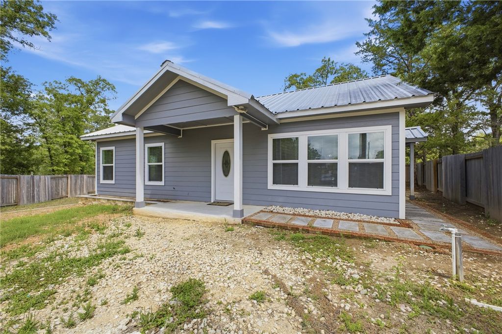 100 Walnut Circle, Somerville, TX 77879 — photo 2