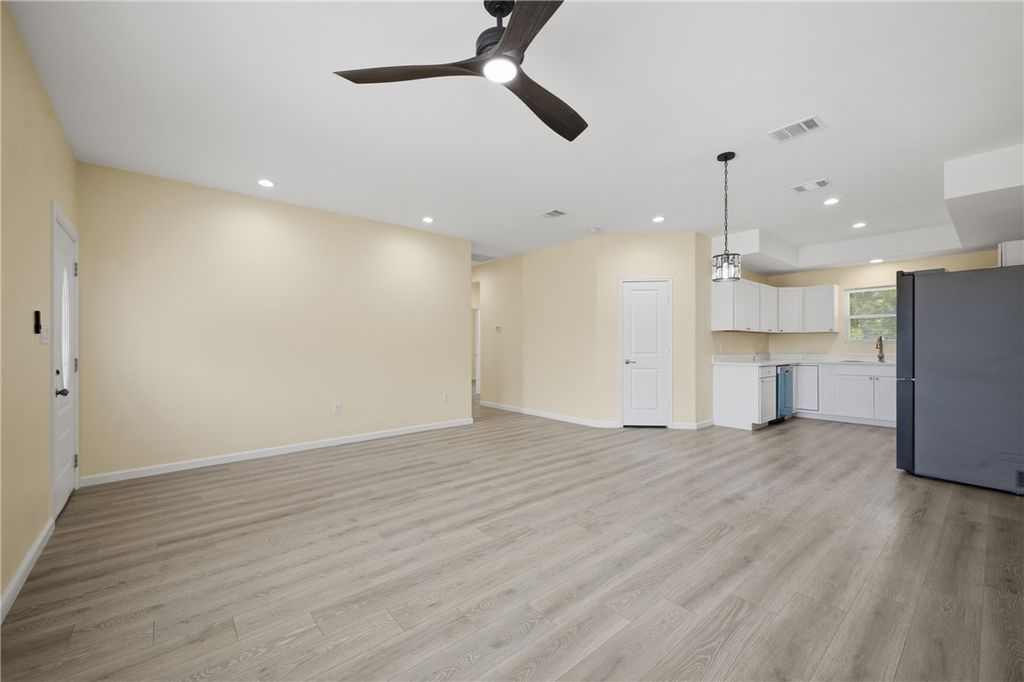 100 Walnut Circle, Somerville, TX 77879 — photo 3