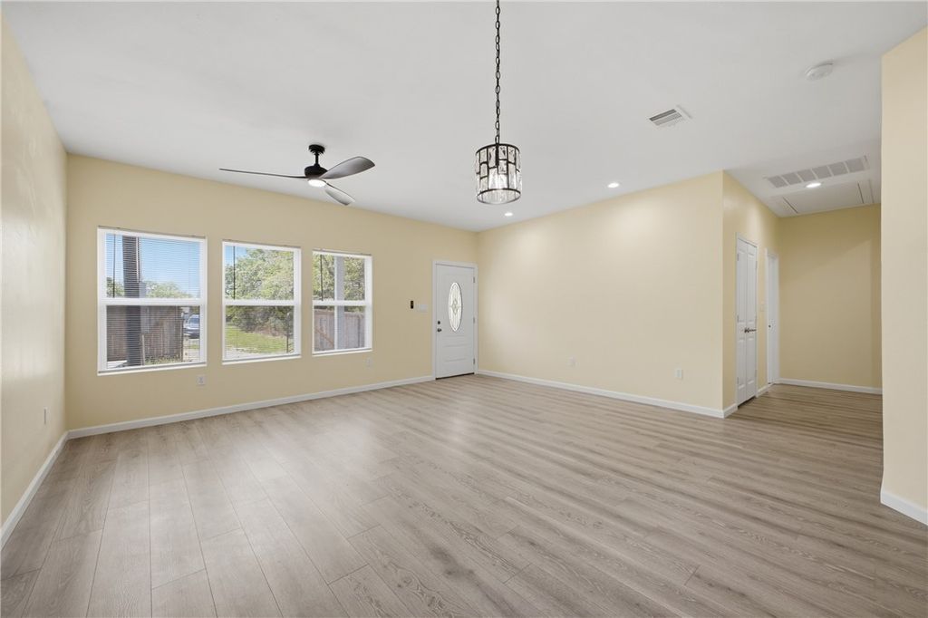 100 Walnut Circle, Somerville, TX 77879 — photo 4