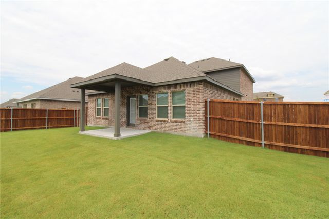 509 Ridgewood Drive, Van Alstyne, TX 75495