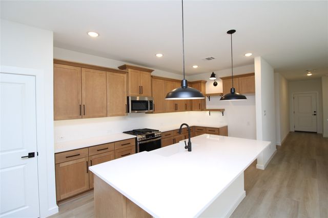 509 Ridgewood Drive, Van Alstyne, TX 75495