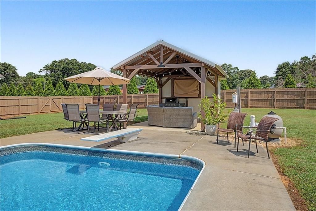 228 Pea Ridge Road, Rockmart, GA 30153