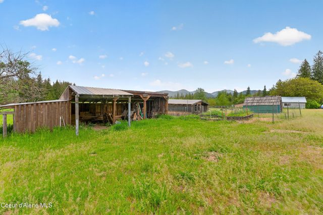 1025 Old Priest River RD, Priest River, ID 83856