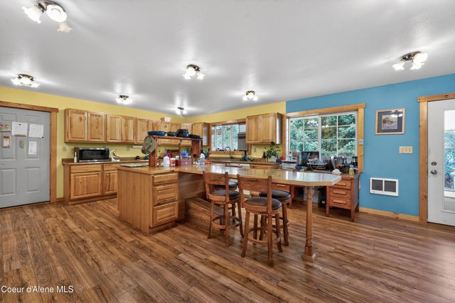 1025 Old Priest River RD, Priest River, ID 83856