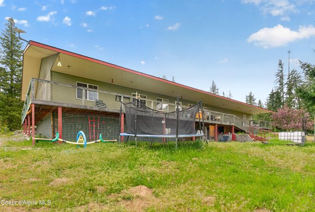 1025 Old Priest River RD, Priest River, ID 83856