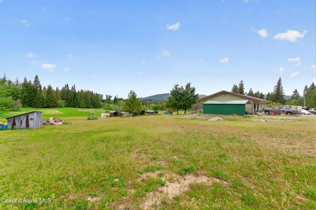 1025 Old Priest River RD, Priest River, ID 83856
