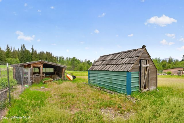 1025 Old Priest River RD, Priest River, ID 83856