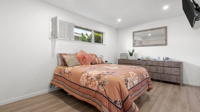 2225 Kent Street, San Mateo, CA 94403