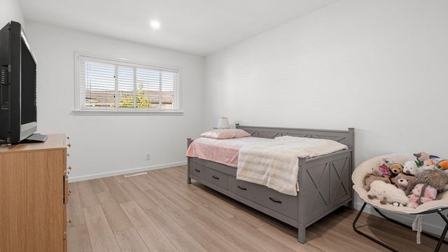 2225 Kent Street, San Mateo, CA 94403
