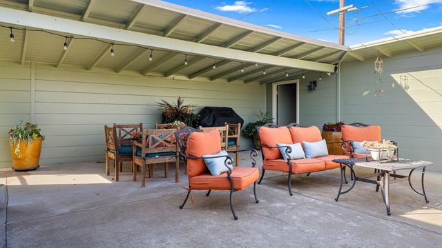 2225 Kent Street, San Mateo, CA 94403