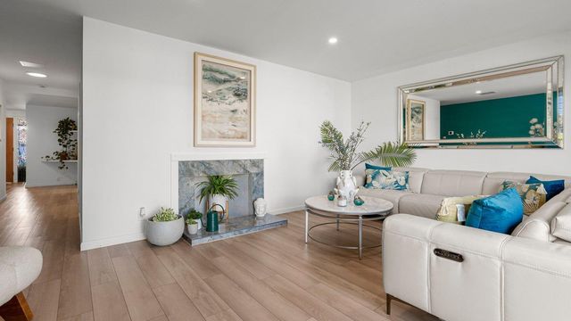 2225 Kent Street, San Mateo, CA 94403