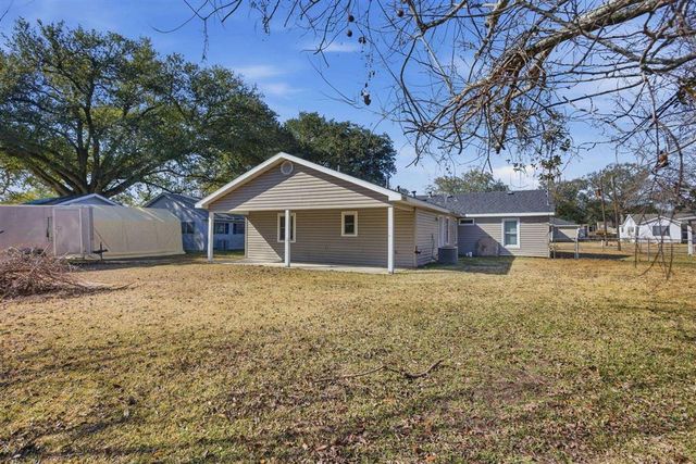 3907 Jande Street, Lake Charles, LA 70605