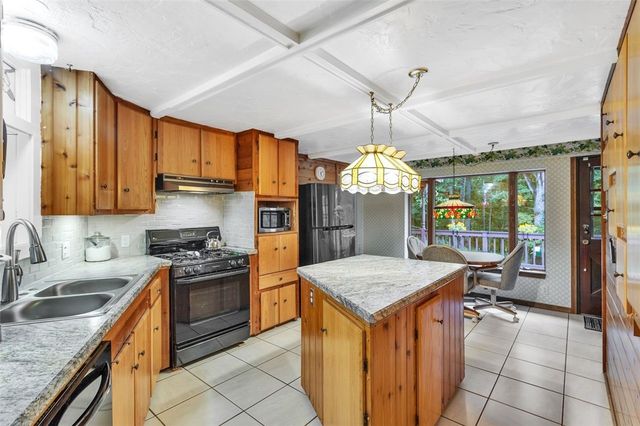 6229 Terry Ln, Washington Twp, PA 15668