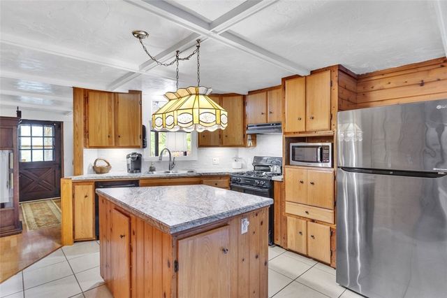 6229 Terry Ln, Washington Twp, PA 15668