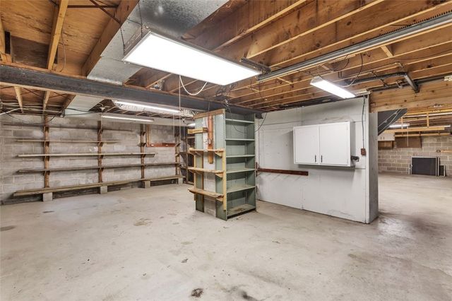 6229 Terry Ln, Washington Twp, PA 15668
