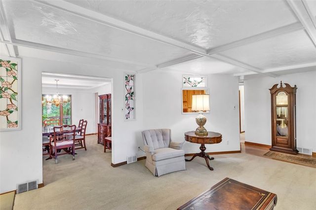 6229 Terry Ln, Washington Twp, PA 15668