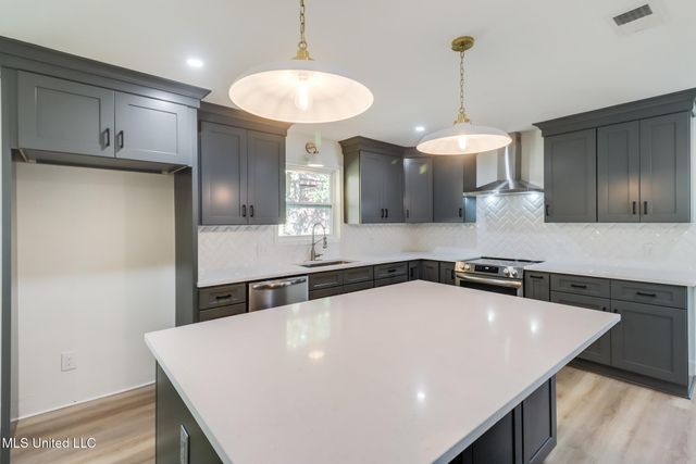 6828 Hilo Street, Diamondhead, MS 39525