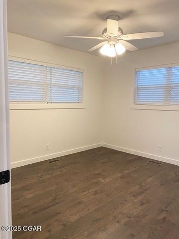 1601 S St Louis Avenue, Joplin, MO 64804