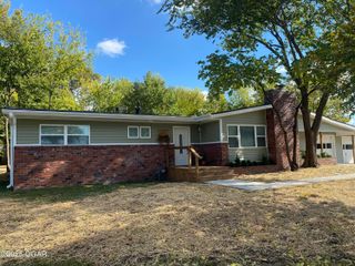 1601 S St Louis Avenue, Joplin, MO 64804