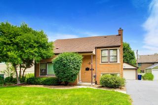 679 S Spring Road, Elmhurst, IL 60126