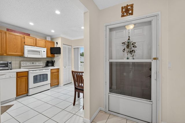 2640 Gately Drive W 406, West Palm Beach, FL 33415