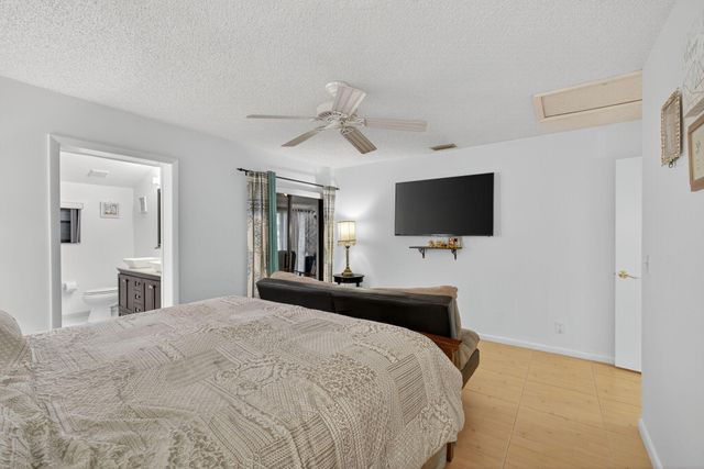 2640 Gately Drive W 406, West Palm Beach, FL 33415