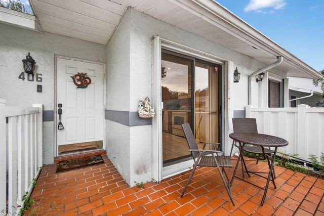 2640 Gately Drive W 406, West Palm Beach, FL 33415