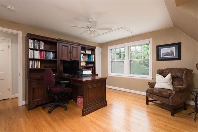 8033 Meadow Lane, Leawood, KS 66206
