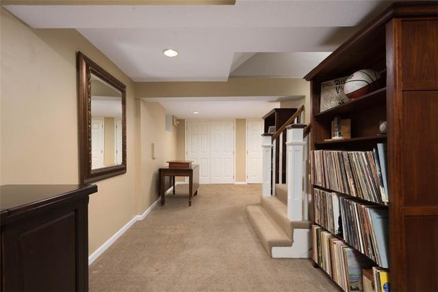 8033 Meadow Lane, Leawood, KS 66206