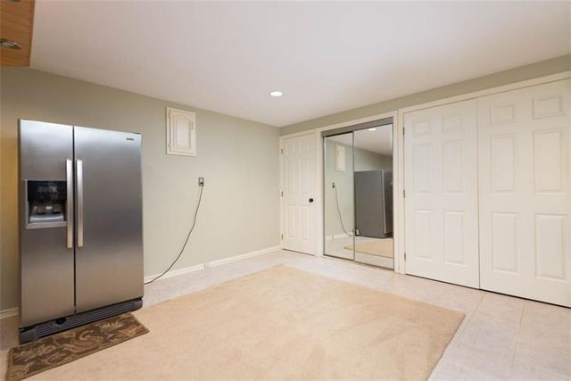 8033 Meadow Lane, Leawood, KS 66206