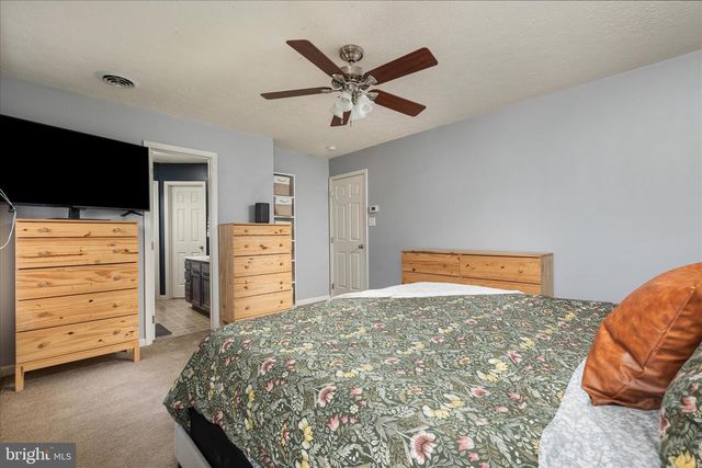 74 TOULOUSE LN, Martinsburg, WV 25403