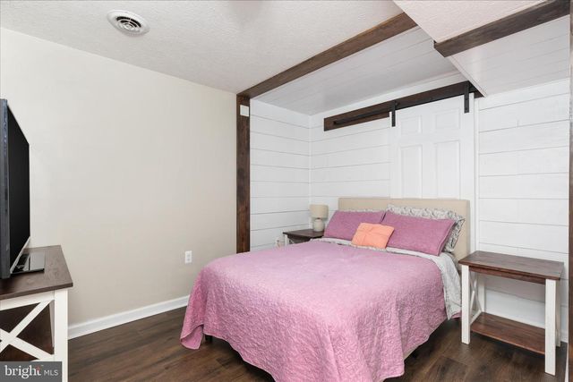 74 TOULOUSE LN, Martinsburg, WV 25403