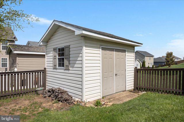 74 TOULOUSE LN, Martinsburg, WV 25403