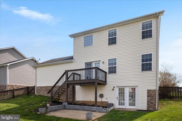 74 TOULOUSE LN, Martinsburg, WV 25403