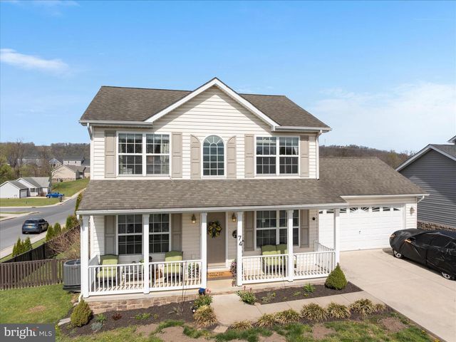 74 TOULOUSE LN, Martinsburg, WV 25403