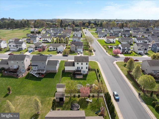 74 TOULOUSE LN, Martinsburg, WV 25403