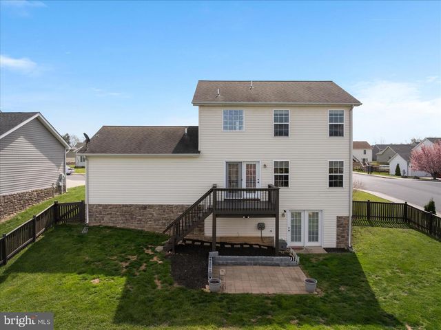74 TOULOUSE LN, Martinsburg, WV 25403