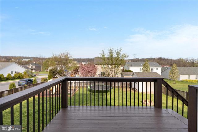 74 TOULOUSE LN, Martinsburg, WV 25403
