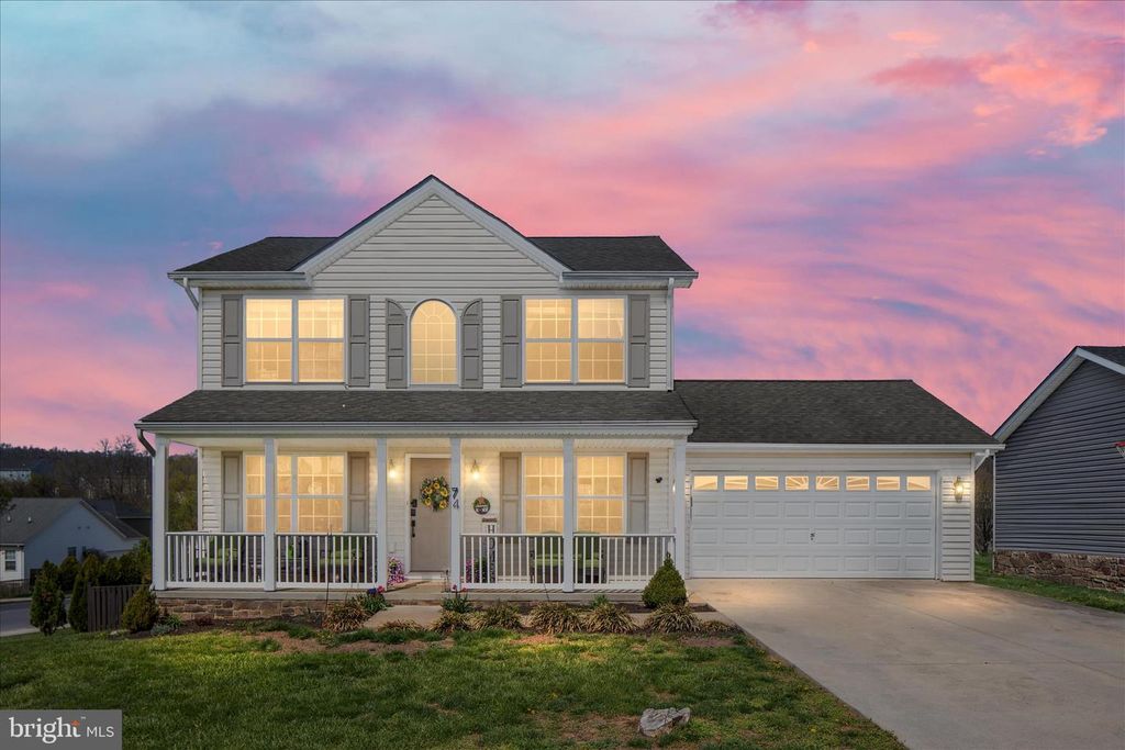 74 TOULOUSE LN, Martinsburg, WV 25403